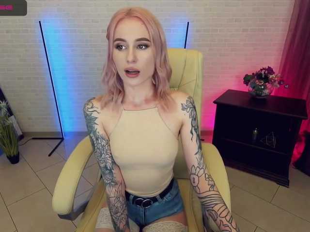 Broadcast screenshots LinaNight