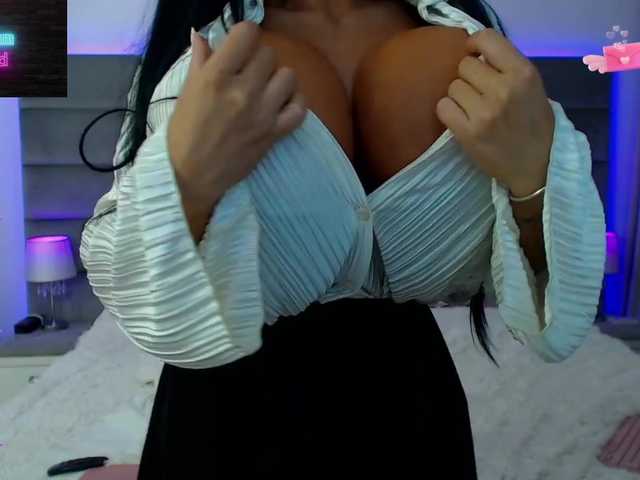 Broadcast screenshots WorshipRita