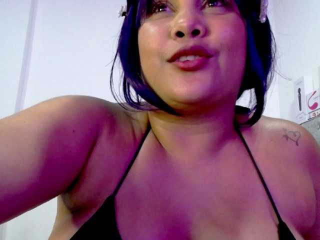 Photos lipsy-cute Explode my pussy with my lush #latina #curvy #bigass #cum #domi