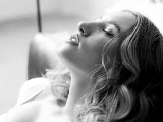 Erotic video chat LisaFoxy