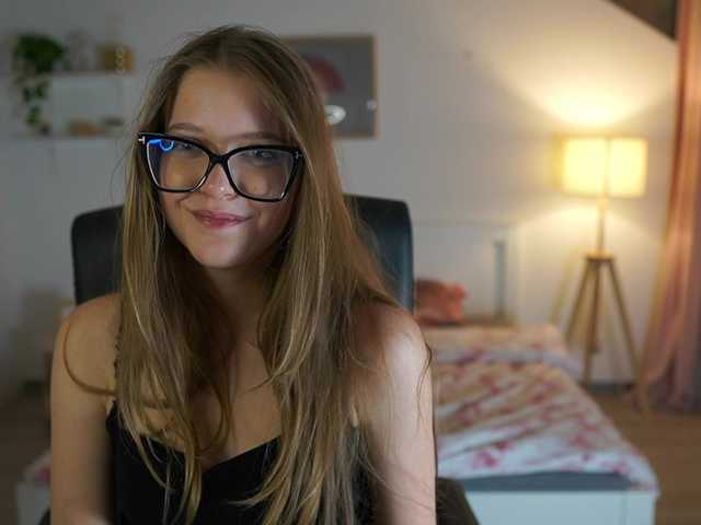 Hi... I’m Lisi  #18 & super shy ! Just a little blonde schoolgirl trying something new... Be gentle, I blush easily  Let’s be cute together? ✨ #new #brace #skinny #teen