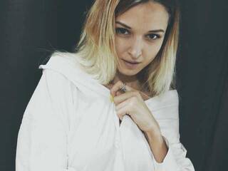 Erotic video chat LisanaGray