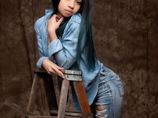 Erotic video chat Littlegirla