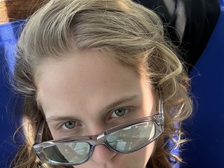 Erotic video chat Littlemolly1
