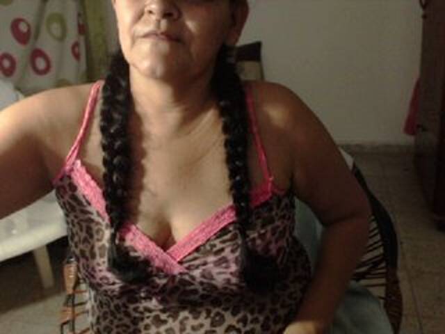 Broadcast screenshots lizbethhotmat