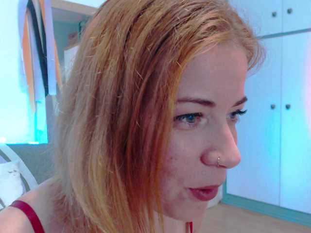 Broadcast screenshots llarafoxx