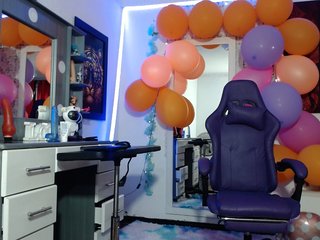 Erotic video chat lola-fiery