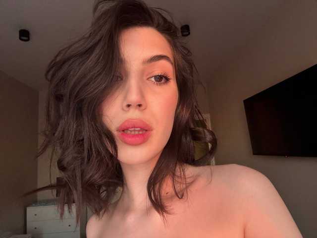 Photo of the profile LolaTeaseX