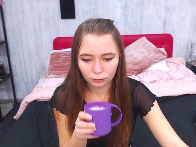 Broadcast screenshots LollyMills
