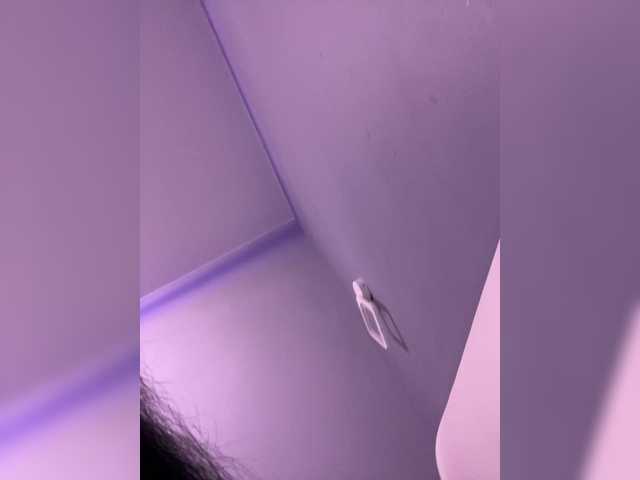 On a show with 2 dildo 3000 collected 224d it will be hot