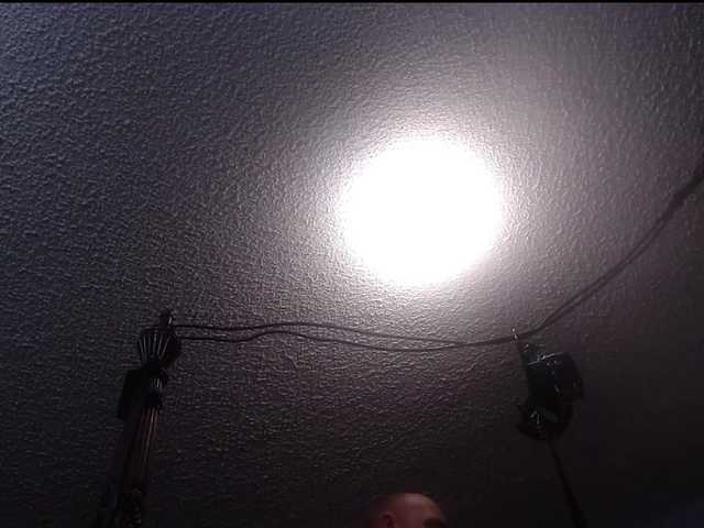 Broadcast screenshots LooLoo-n-Red