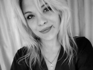 Erotic video chat LoraineKitt