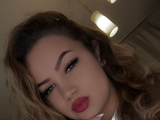 Erotic video chat LorennCutie