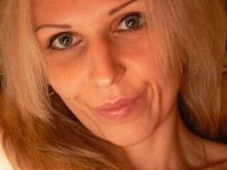 Erotic video chat lorrrein