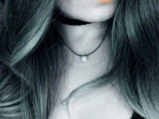 Erotic video chat 1Girl-1Fist