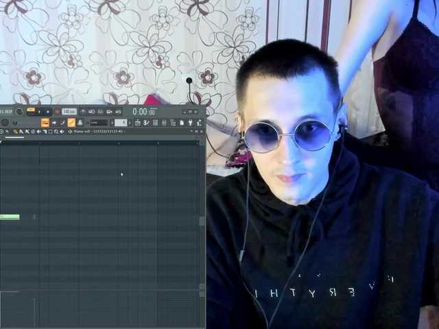 Broadcast screenshots lovedeallers