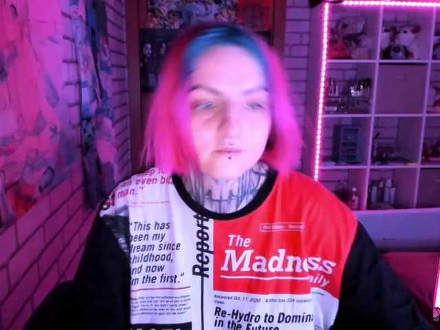Broadcast screenshots LucyElfen