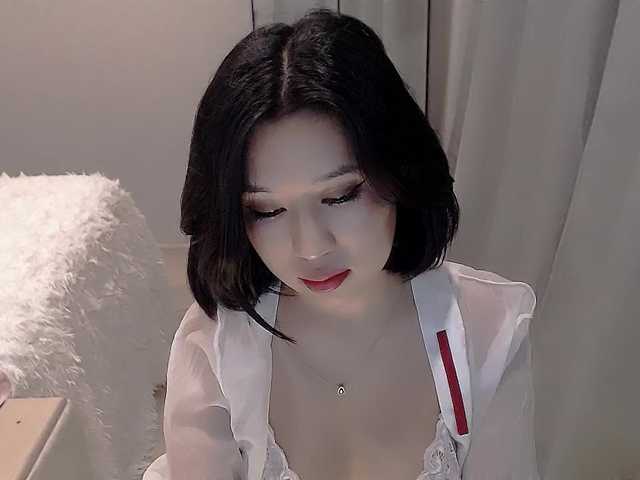 Broadcast screenshots LucyLiu