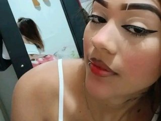 Erotic video chat Luna-Bella-1