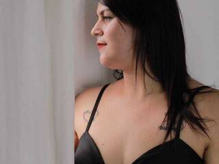 Erotic video chat Lunamk