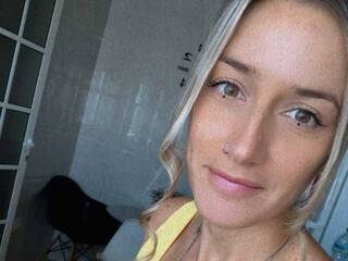 Erotic video chat Lunarymix