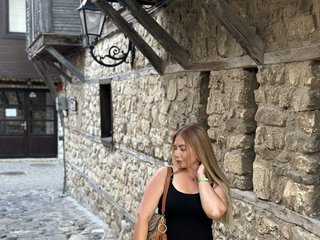 Erotic video chat LuxuryAlya8