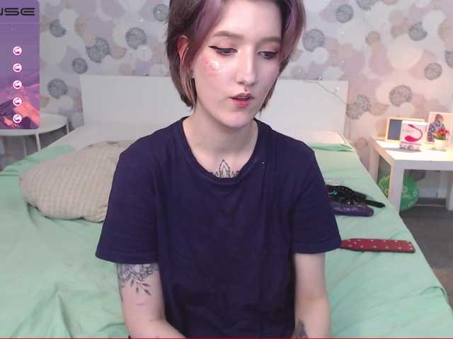 Broadcast screenshots LynCollinsX