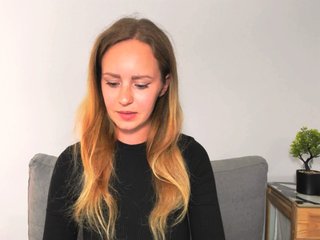Erotic video chat LyraAngelic