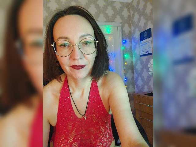 Photos LyubavaMilf To a new apartment. Before private 70 tokens in free chat. Favorite vibration 33 I don't answer personal messages, all write in free chat.