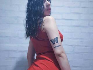 Erotic video chat MaddyColombiana