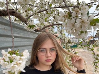 Erotic video chat maddykit