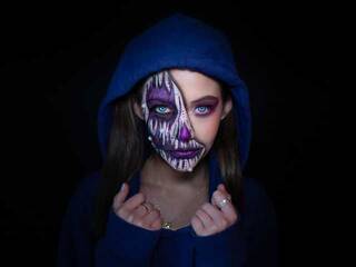 Erotic video chat MadieMoore