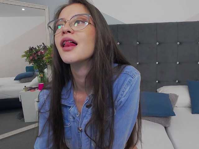 Broadcast screenshots MadieMoore