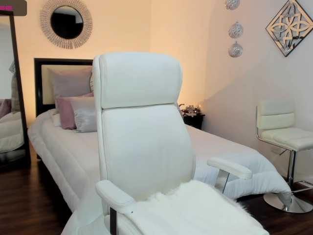 Broadcast screenshots MadisonMiller