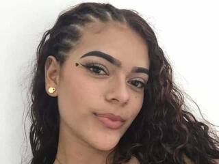 Erotic video chat MadisonnGrey