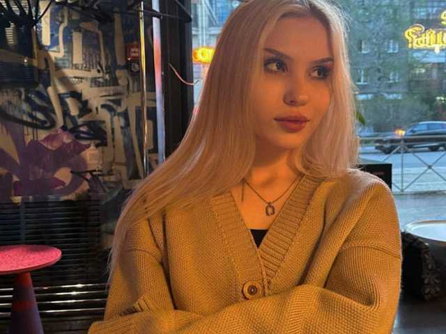 Photo of the profile maebarbie