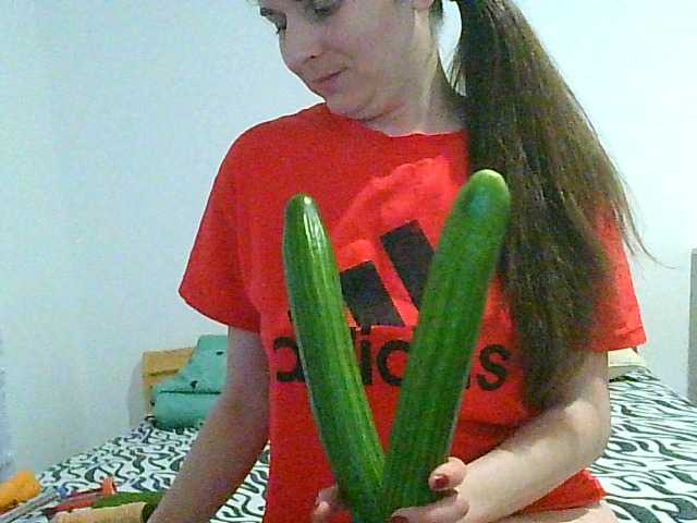 Photos MagalitaAx go pvt ! i not like free chat!!! all for u in show!! cucumbers will play too