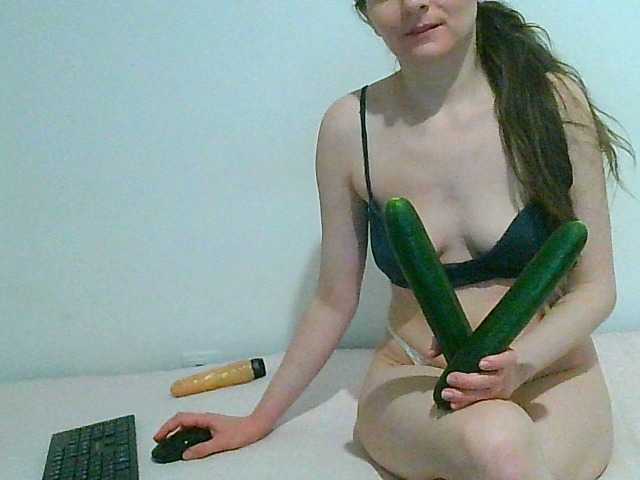 Photos MagalitaAx go pvt ! i not like free chat!!! all for u in show!! cucumbers will play too