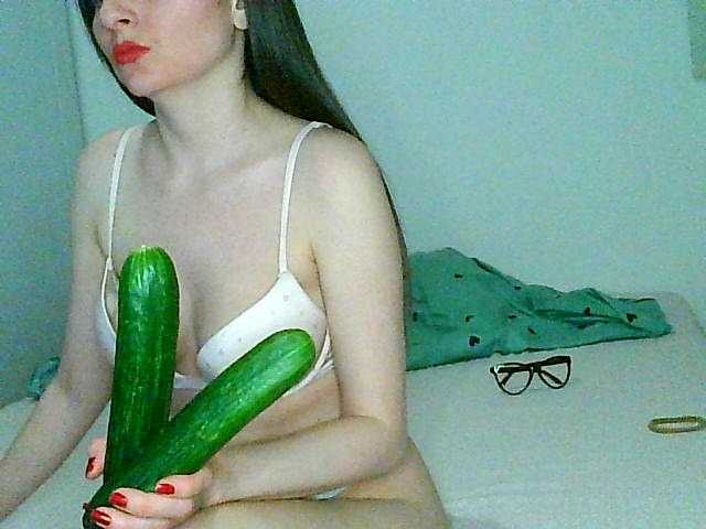 Photos MagalitaAx go pvt ! i not like free chat!!! all for u in show!! cucumbers will play too