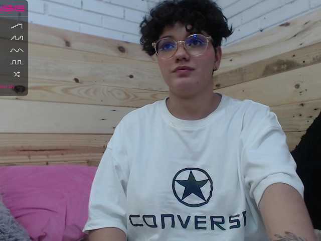 Broadcast screenshots Angijackson_