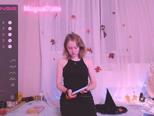 Photos MagicalKate Halloween party. Magic oil on my body @remain , full naked in pvt