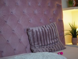 Erotic video chat MaiaMini