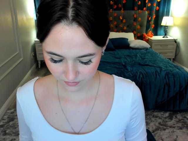 Hey my loves!
Welcome to my cozy little corner! I’m so happy to have you here.
Feel free to relax, chat, and enjoy the show — you’re officially part of my special club now