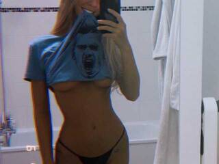 Erotic video chat Makkuca