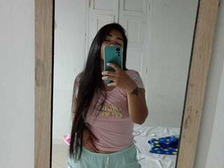 Erotic video chat Maky13