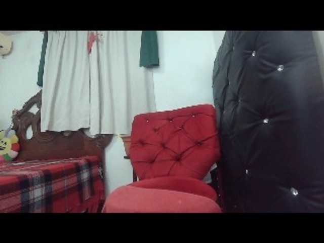 Broadcast screenshots malenasaenz