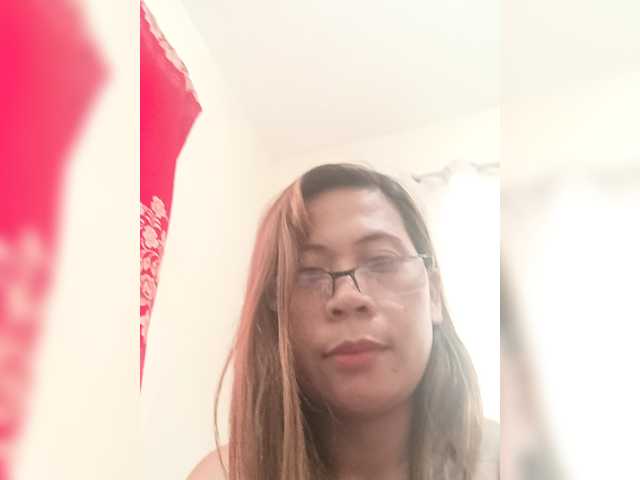 Welcome to my chat room! Feel free to say hi 😊