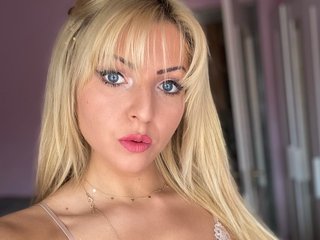 Erotic video chat Mandy18Moon