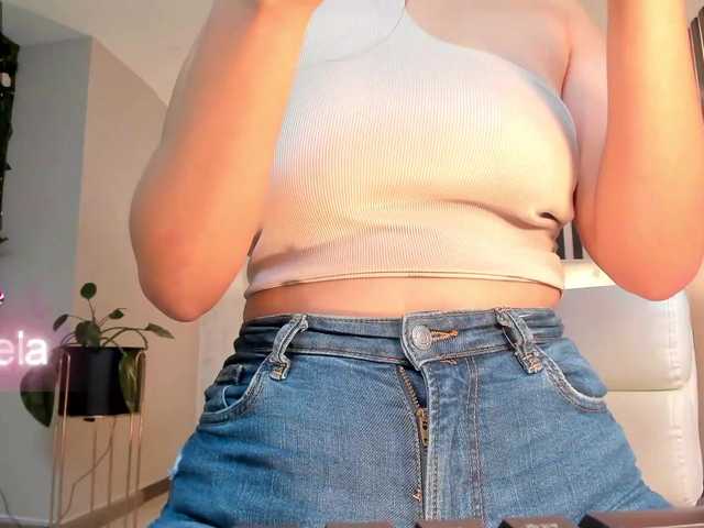 Broadcast screenshots ManuelaFranco