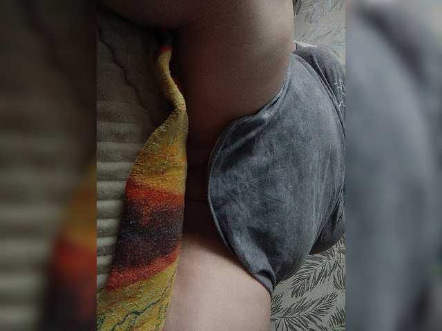 Photos Marie301 Hello, I'm glad to see you, I only show my face in private. WATCH A VIDEO
